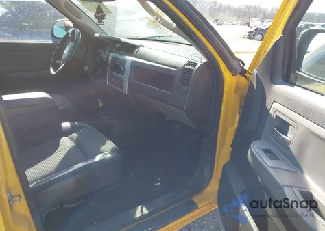 2008 Dodge Dakota Sport z USA, uszkodzony, nr VIN 1D7HW68NX8S597099